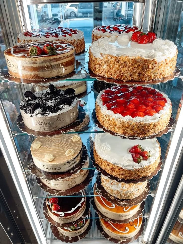 Cakes & Bakery